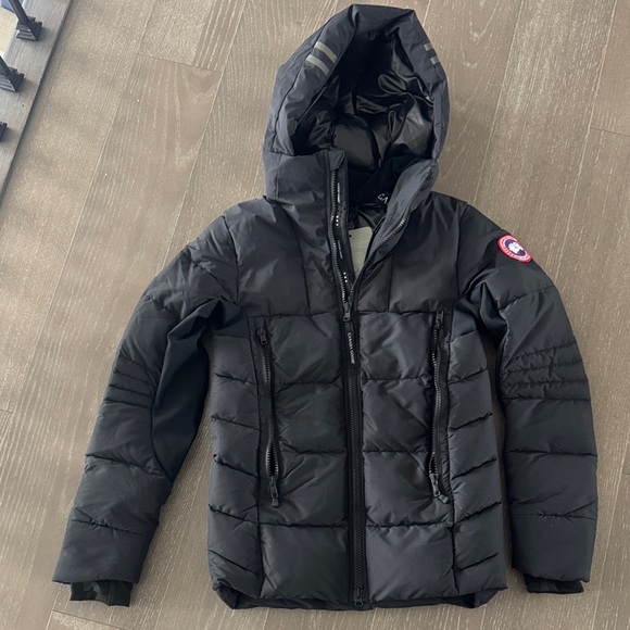 Canada Goose Other - Canada Goose Black Hooded Puffer HyBridge® Coat